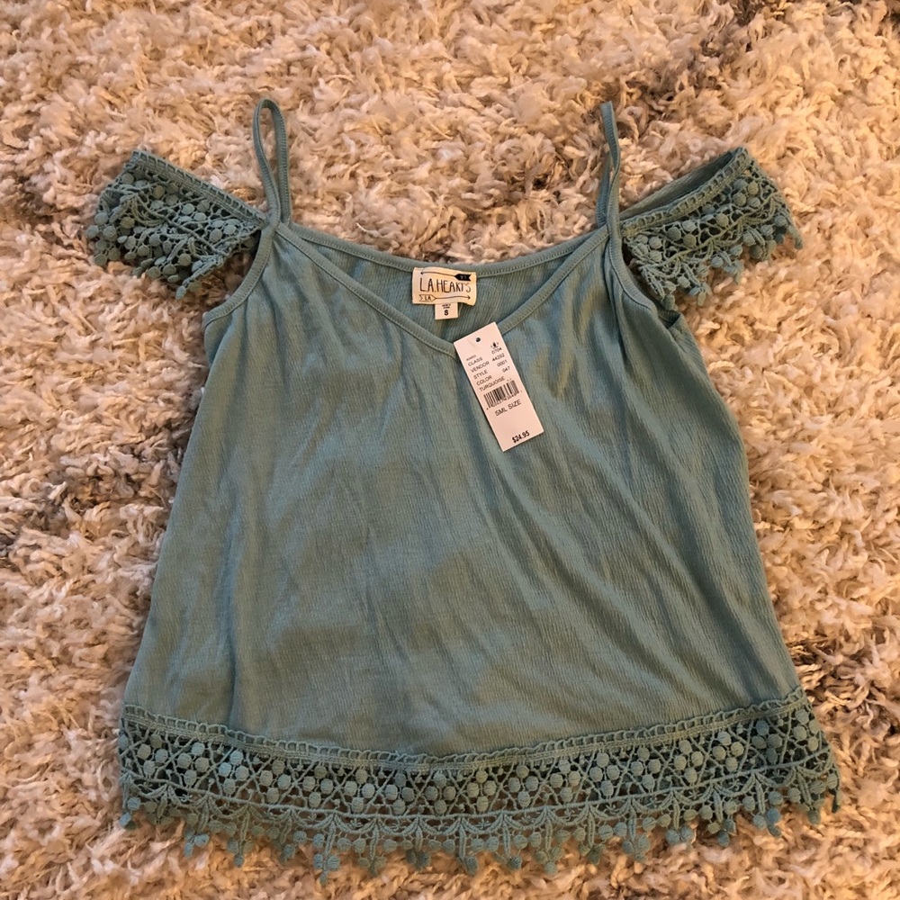 NEW LA Heart cold shoulder tank